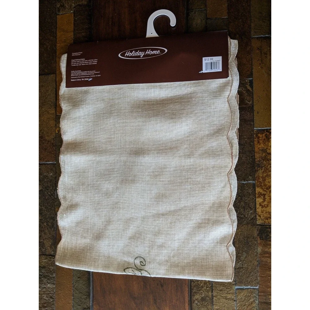NWT HOME WEAR HOMEWEAR Bountiful Pumрkin Table Runner 14
